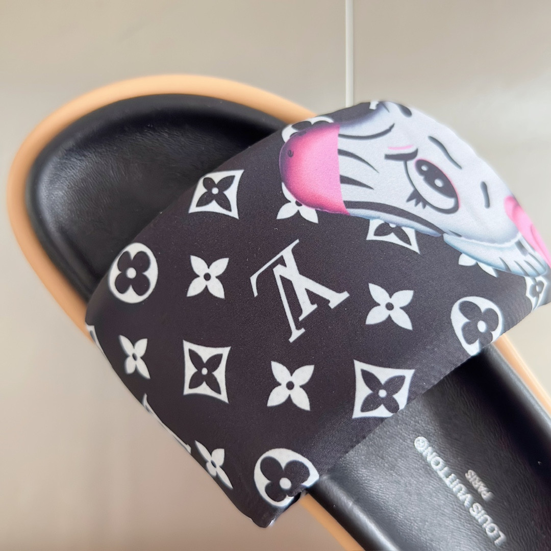 LV Pool Pillow Flat Comfort Mule