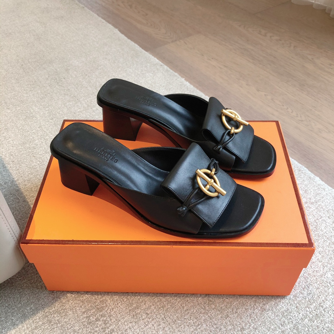 UA Hermès Isle sandal