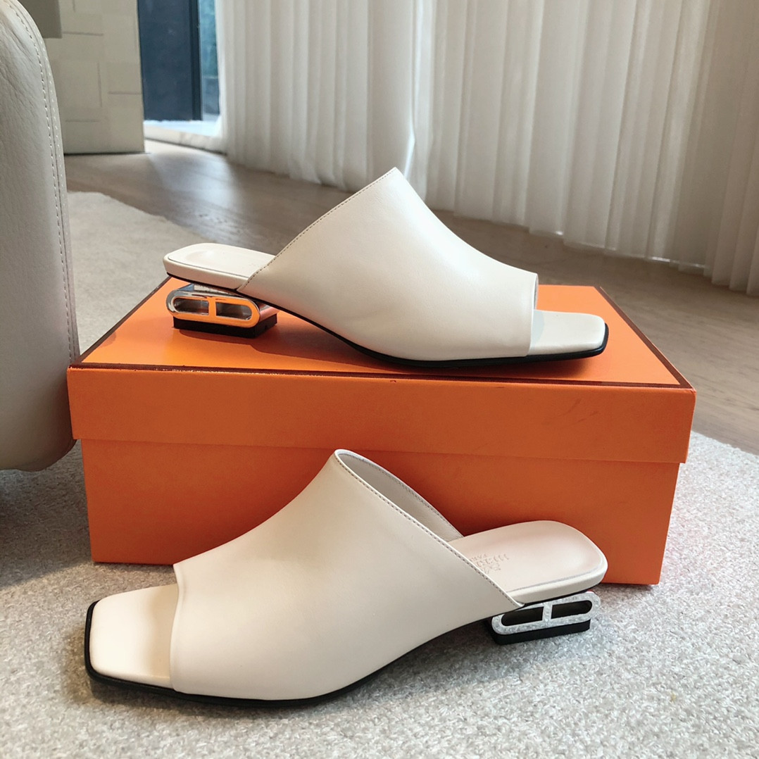 UA Hermès Sandal