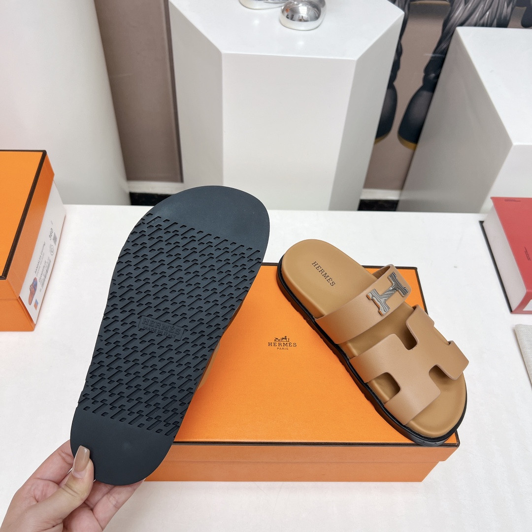 UA Hermès Chypre sandal