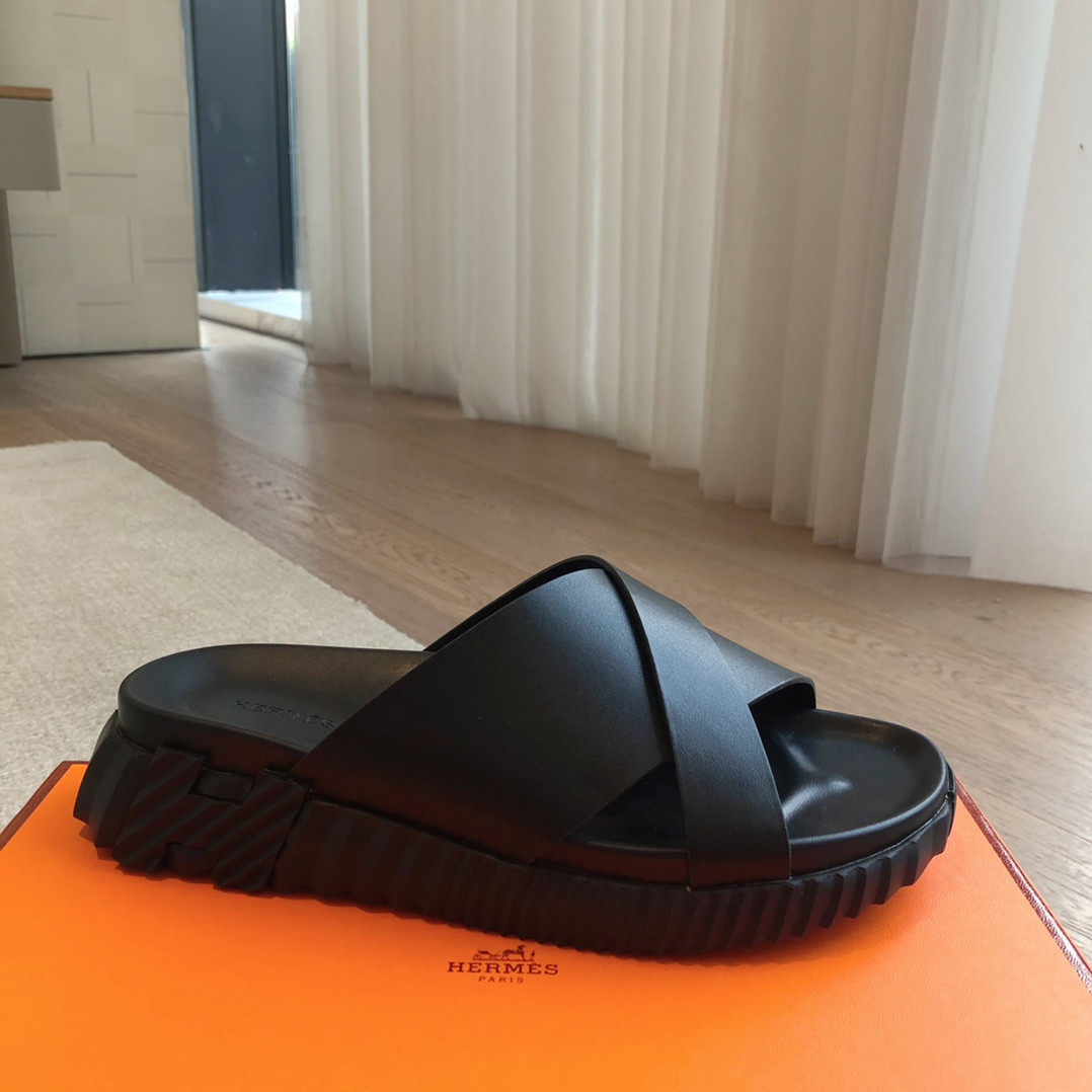UA Hermès Infra sandal