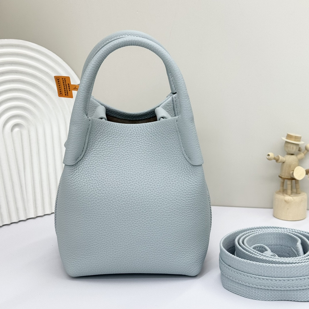 L**o p*ana micro bale bag grained calfskin 23 x 16 x 14 cm