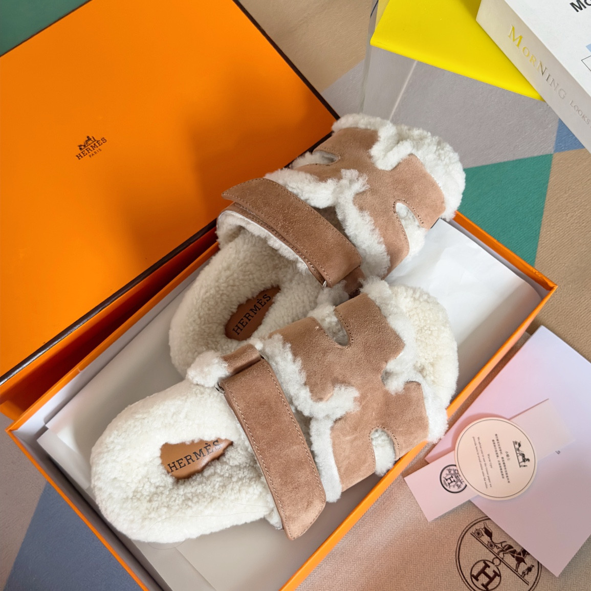 UA Hermès Chypre sandal
