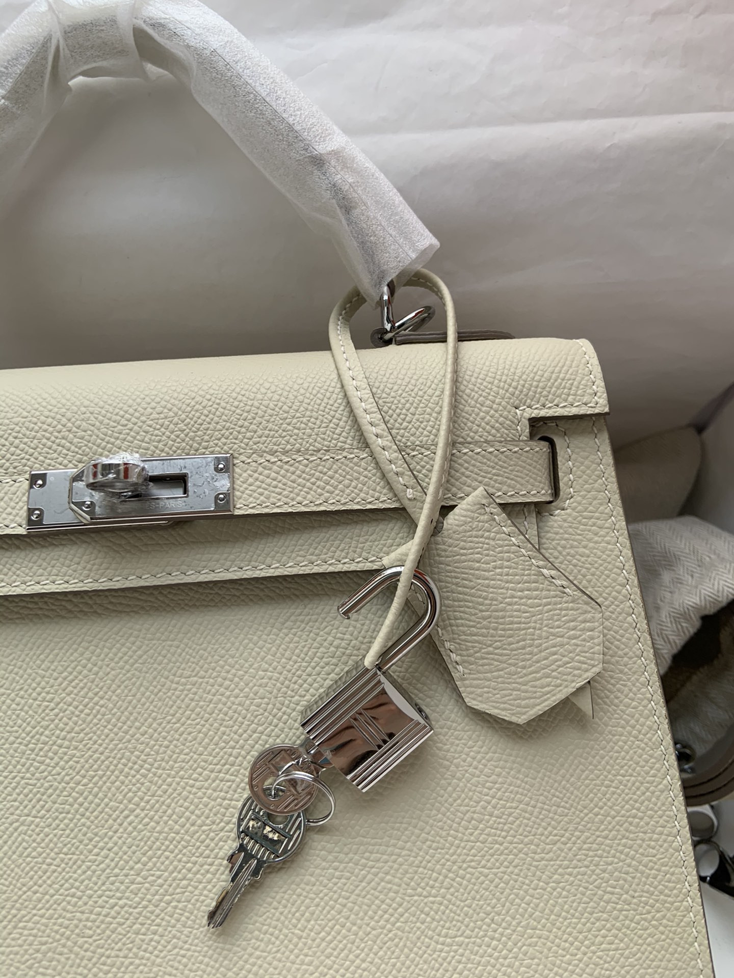 HERMÈS Kelly Silver-tone Hardware 25 28
