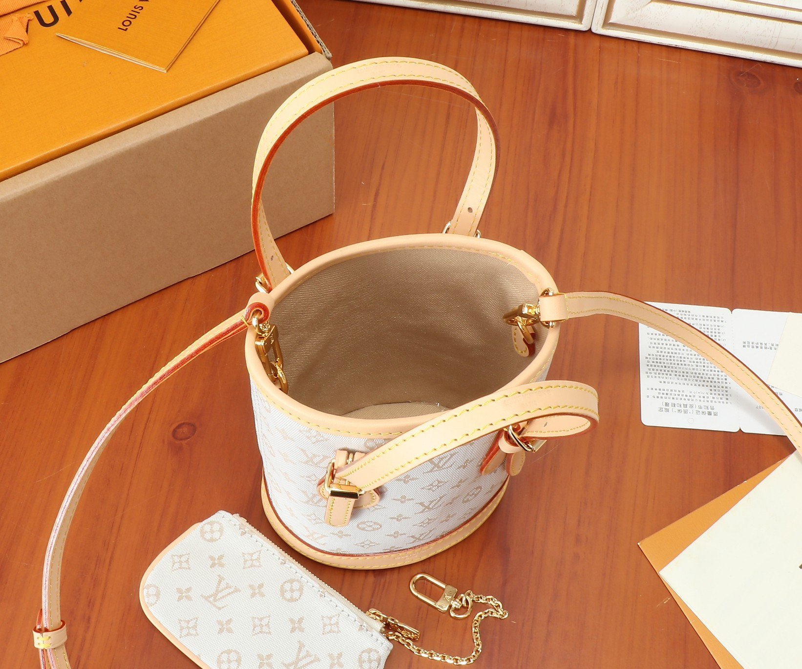 LV Match Nano Bucket M12317 13x17x9CM