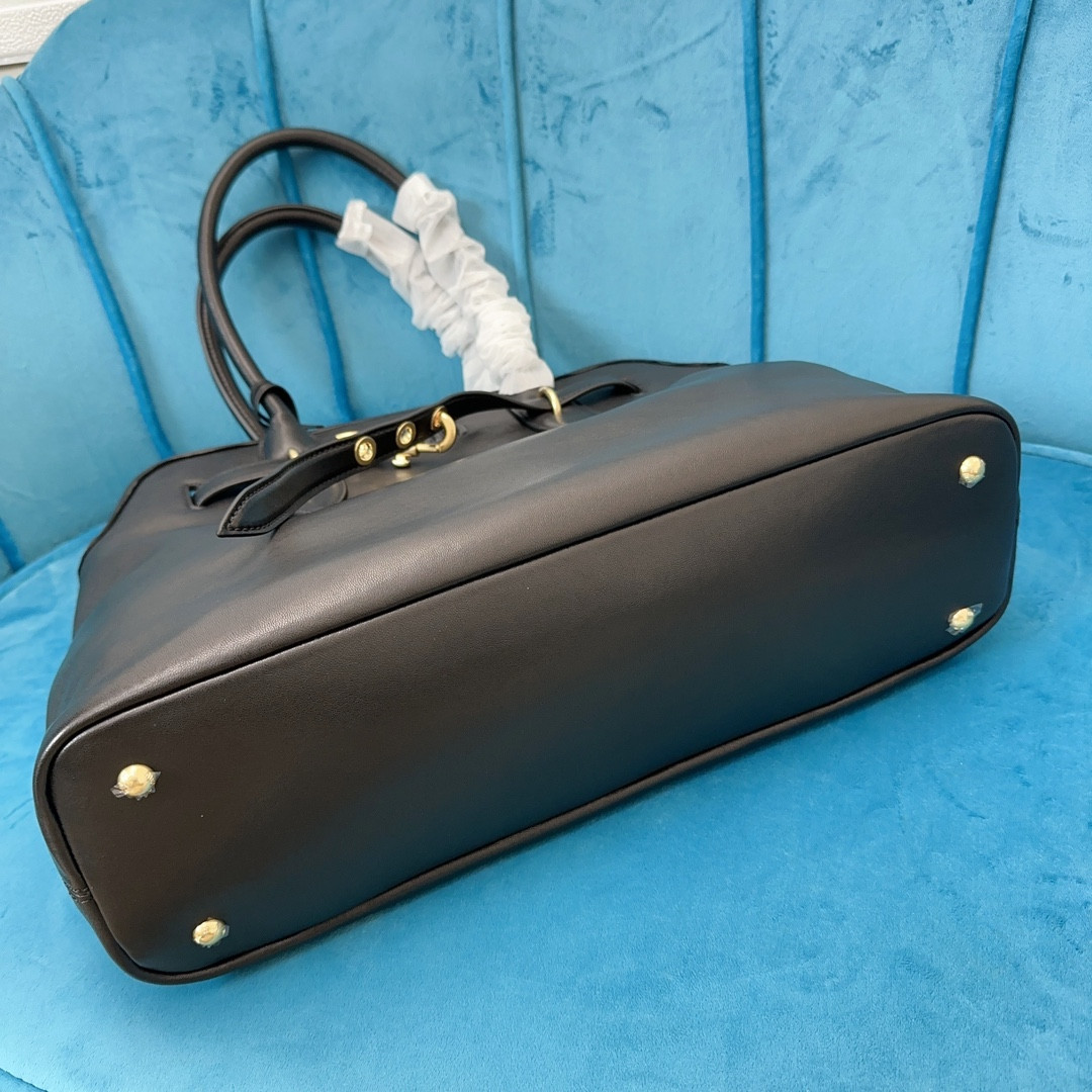 Miu Miu aventure nappa 31X40X13CM