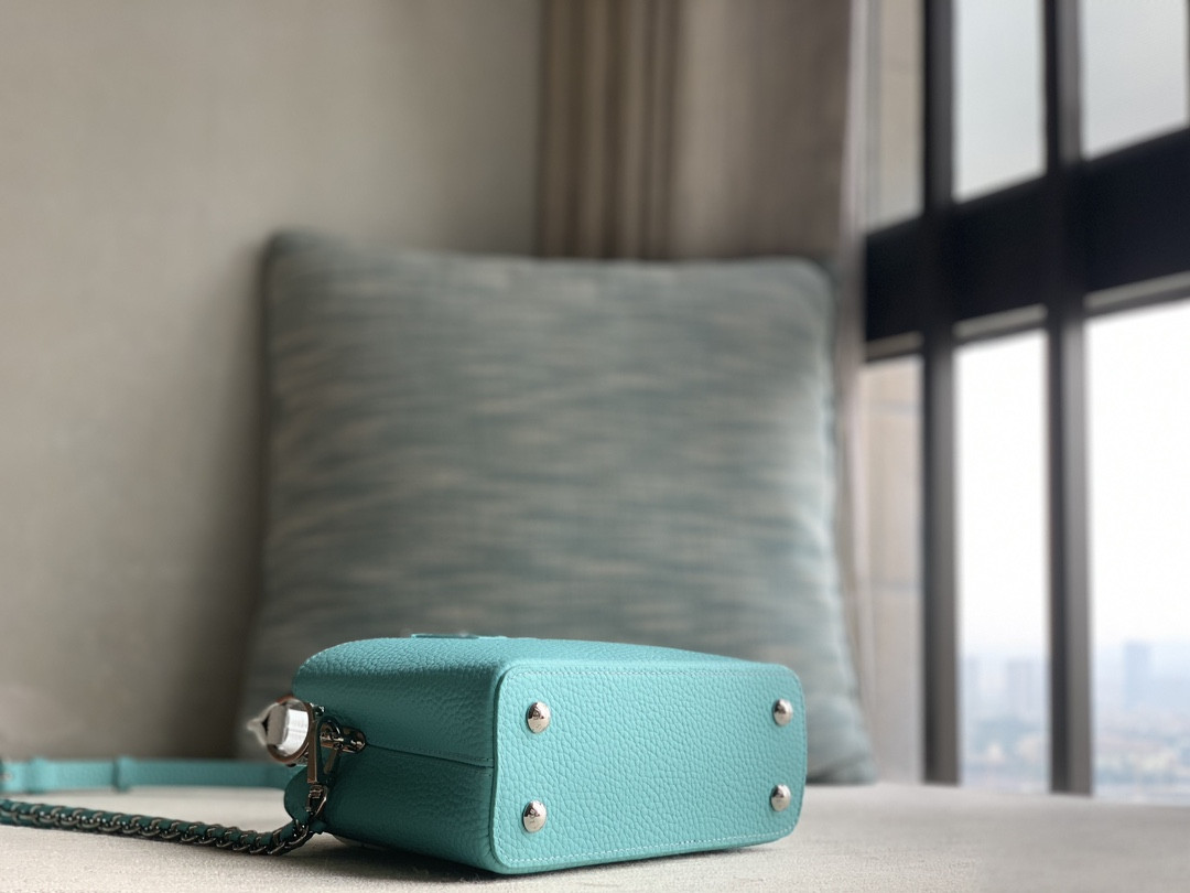 LV Capucines Mini N85829 21.1 x 14.0 x 7.9CM