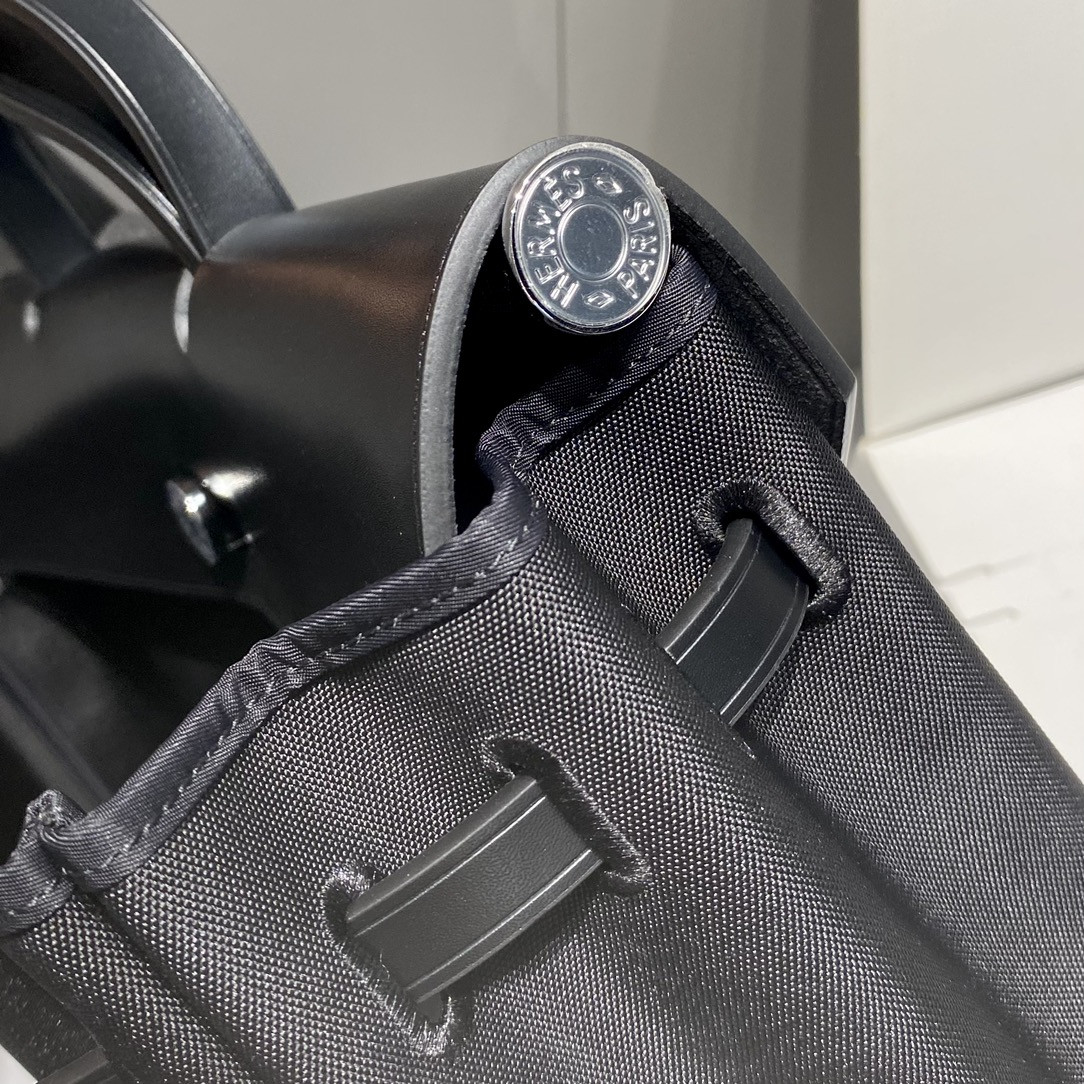 H**mes herbag 39 x 28 x 9 cm