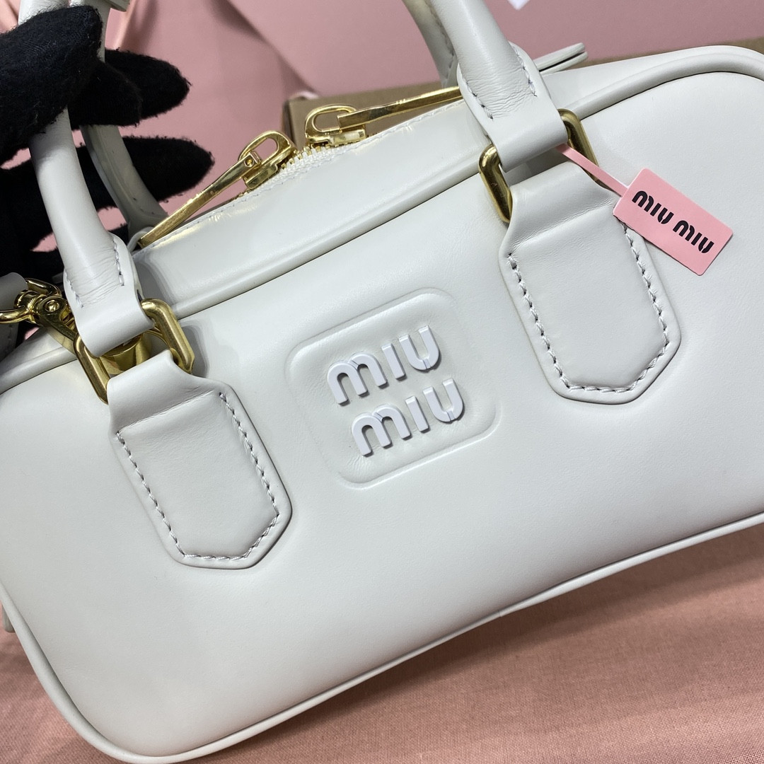 Miu Miu Arcadie leather bag 10.5x22x7.5cm