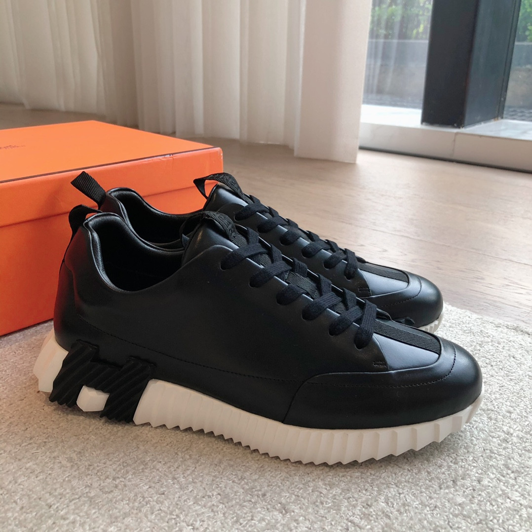 UA Hermès Bouncing Sneaker