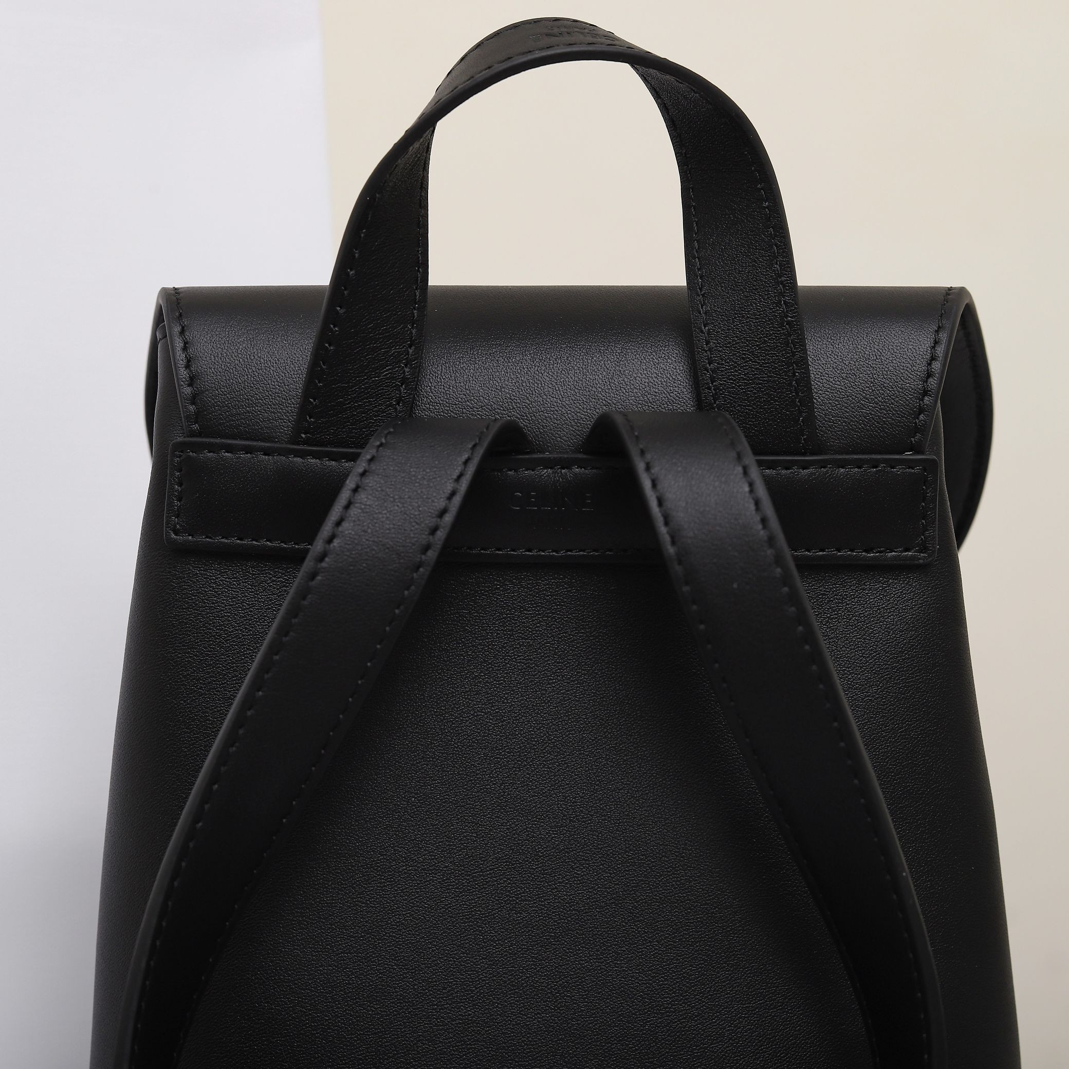 Ce**e bonnie backpack in smooth calfskin 118703 25x18x13cm