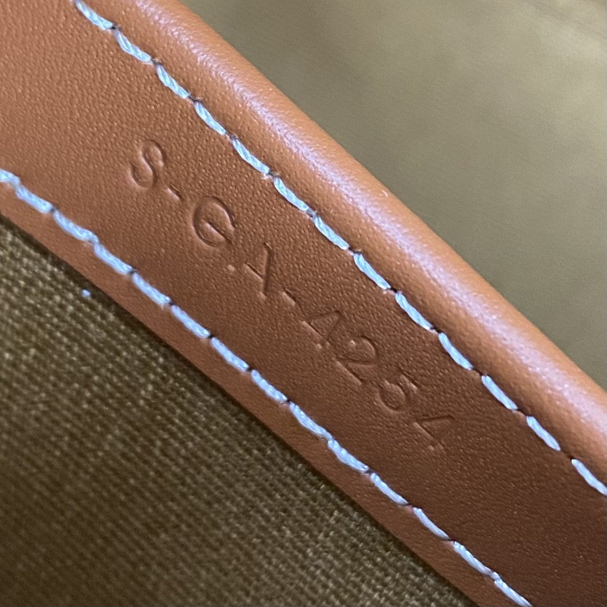 Ce**e small bowling in triomphe canvas and calfskin 25x17x10cm