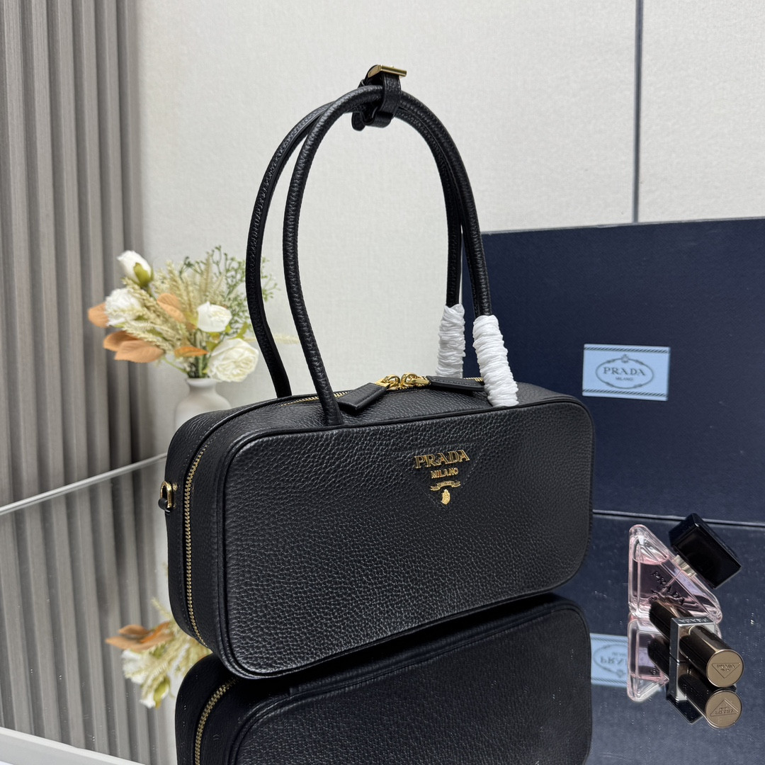 Pra*a medium top handle bag in vitello dino soft leather 13x28x8cm