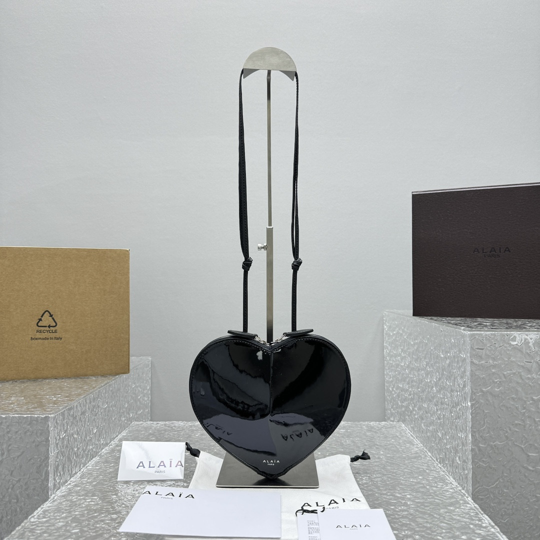 ALAÏA Le Coeur Heart Bag 18.5x20.5x5cm
