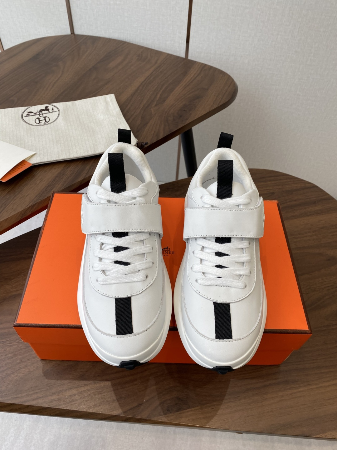 UA Hermès Loop Sneaker